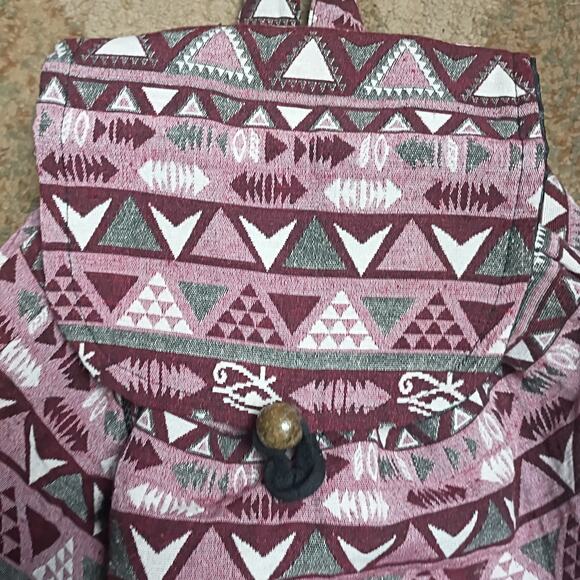 Sun Well Purple/ Pink Printed Canvas Lined Cinch Drawstring Backpack - Picture 4 of 9